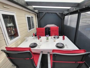 Outdoor dining - RBR 312 - Beach Resort Kamperland by Interhome (Kamperland)