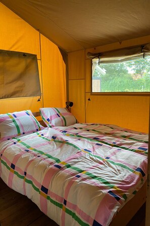 Room - Camping Hofstede Zonnevliet - Safaritent by Interhome (Zonnemaire)