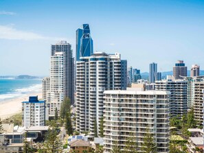 Unclassified image, 4 of 32, button - Breakfree Acapulco Surfers Paradise (Gold Coast)