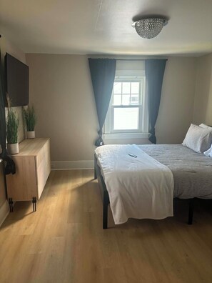 3 bedrooms, WiFi, bed sheets