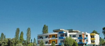 Hotel 1 Maji