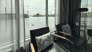 Uklassifisert bilde, 2 av 15, knapp