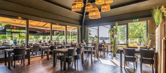 Maasterp - Woonboot 5 by Interhome