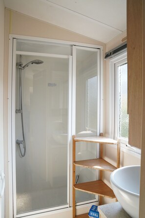Bathroom - ZP 237 - Camping de Zandput by Interhome (Vrouwenpolder)