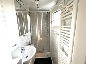 Bathroom - ZP 468 - Camping de Zandput by Interhome (Vrouwenpolder)