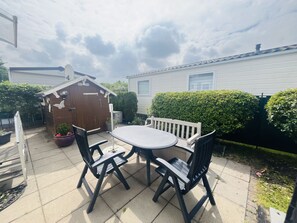 Outdoor dining - ZP 468 - Camping de Zandput by Interhome (Vrouwenpolder)