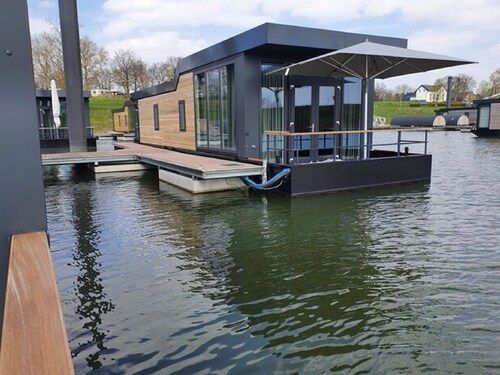 Maasterp - woonboot 14 by Interhome