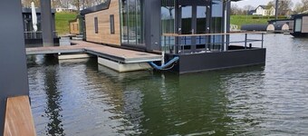 Maasterp - woonboot 14 by Interhome