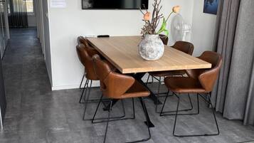 Dineren