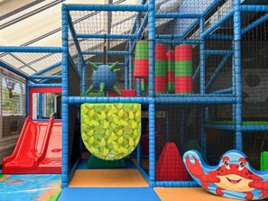 Children’s area - Vakantiepark de Zeeuwse Parel – Hotel Chalet by Interhome (Scherpenisse)