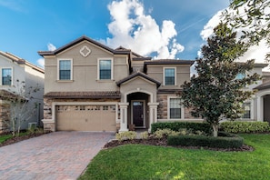 Room - Championsgate Resort Homes and Townhomes (Davenport)