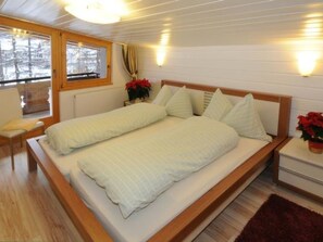 1 bedroom, Internet - Chasa SERAINA, (Samnaun-Dorf). by Interhome (Samnaun)