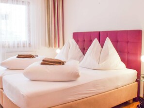 Room - Appartements Alouette, (Samnaun-Dorf). by Interhome (Samnaun)
