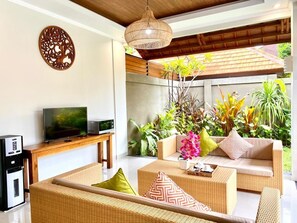Room - Three Brothers Bungalows and Villas (Legian)