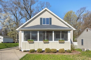 Exterior - Stylish Home with Private Beach (Spring Lake)