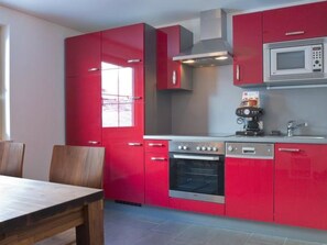 Fridge, microwave, oven, dishwasher - Chasa Sulai, (Samnaun-Laret). by Interhome (Samnaun)