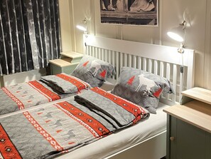 Room - Plaz 117, (Ftan). by Interhome (Ftan)