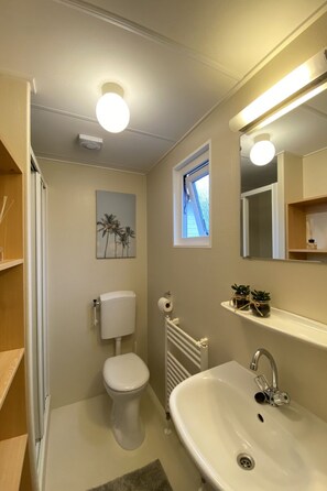 Bathroom - RBR 813 - Beach Resort Kamperland by Interhome (Kamperland)
