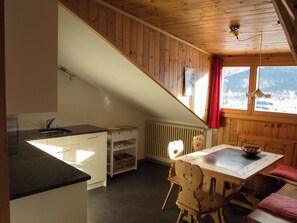 Dining - Vichava 8, Süd, (Ftan) by Interhome (Ftan)
