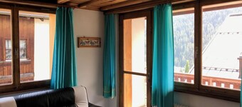 Ferienwohnungen Chasa Valär, (Scuol) by Interhome