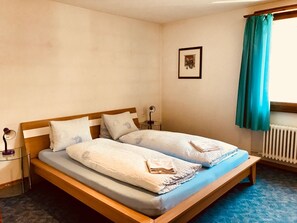 Internet - Ferienwohnungen Chasa Valär, (Scuol). by Interhome (Scuol)