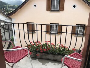 Property grounds - Apartment  by Interhome (Scuol)