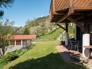 Outdoor dining - Chasa Bainvgnü, (Scuol). by Interhome (Scuol)