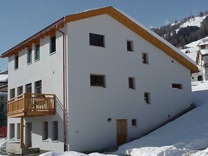 Esterni