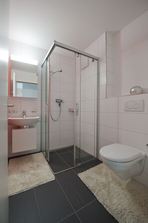 Bathroom - Via da Liuns 790, (Scuol). by Interhome (Scuol)