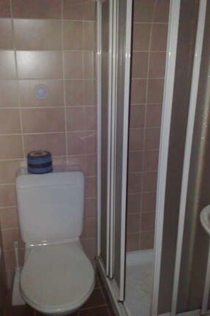 Bathroom - Apartment  by Interhome (Scuol)
