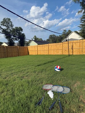 Sports court - 3-bedroom house in fabulous Summerton next to lake (Summerton)