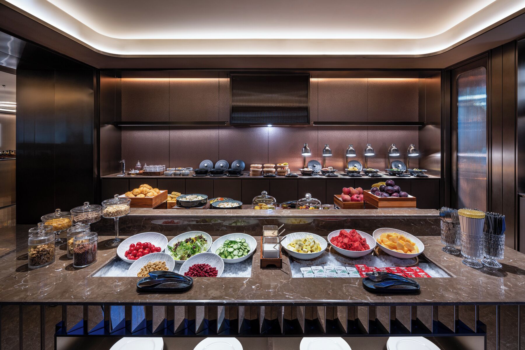 Petit déjeuner buffet servi tous les jours en supplément
