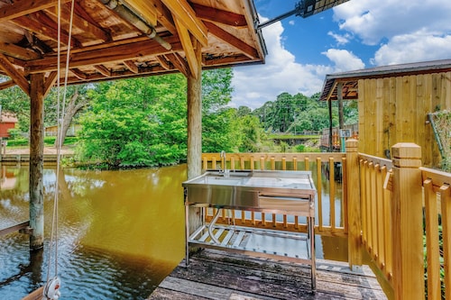 Dog River Waterfront Retreat w/ Dock, Boat Lift & Gulf Access