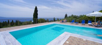 Studios Vrionis Panoramic Sunset