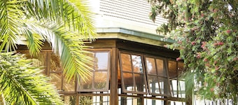 The Bronte Garden Hotel