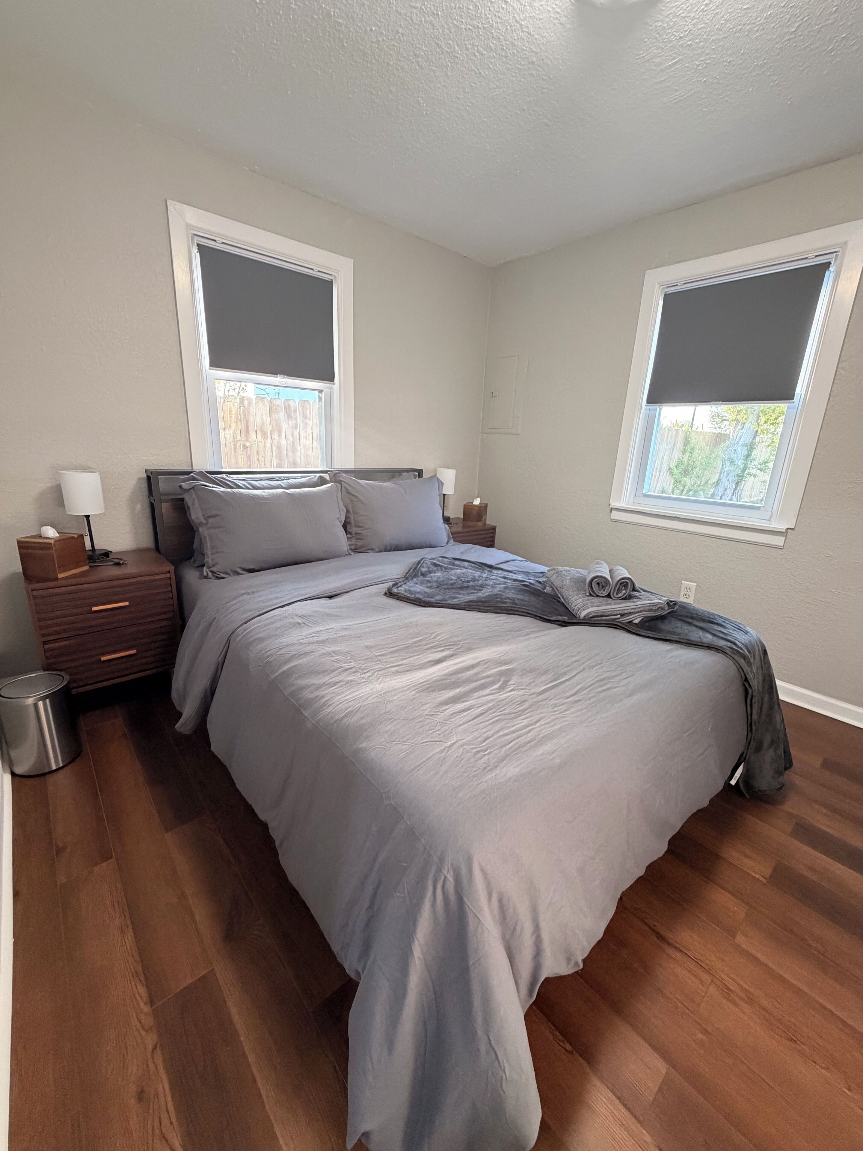2 bedrooms, iron/ironing board, Internet, bed sheets