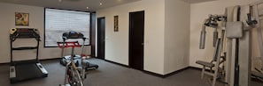 Sports facility - Airport Hotel Grand (New Delhi)