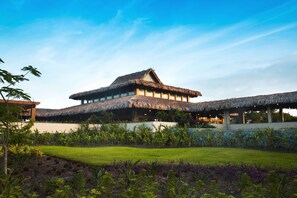 Restaurant - Indura Beach & Golf Resort, Curio Collection (Tela)