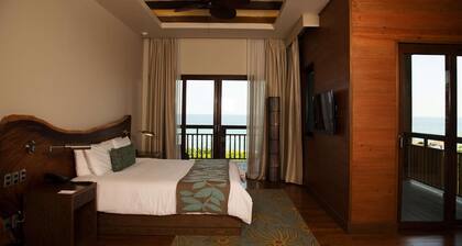 Indura Beach & Golf Resort, Curio Collection