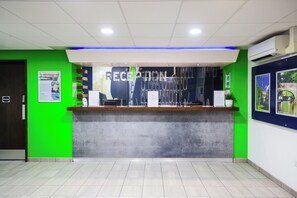 Lobby - Ibis Budget Lancaster Centre (Lancaster)