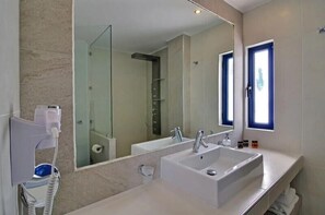 Room - Niki Savvas Rooms & Studios (Milos)