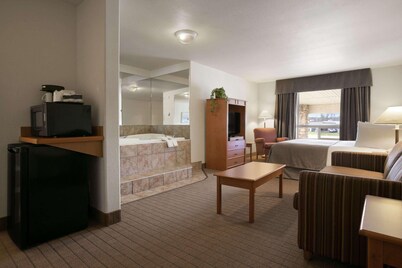 Super 8 by Wyndham Slave Lake