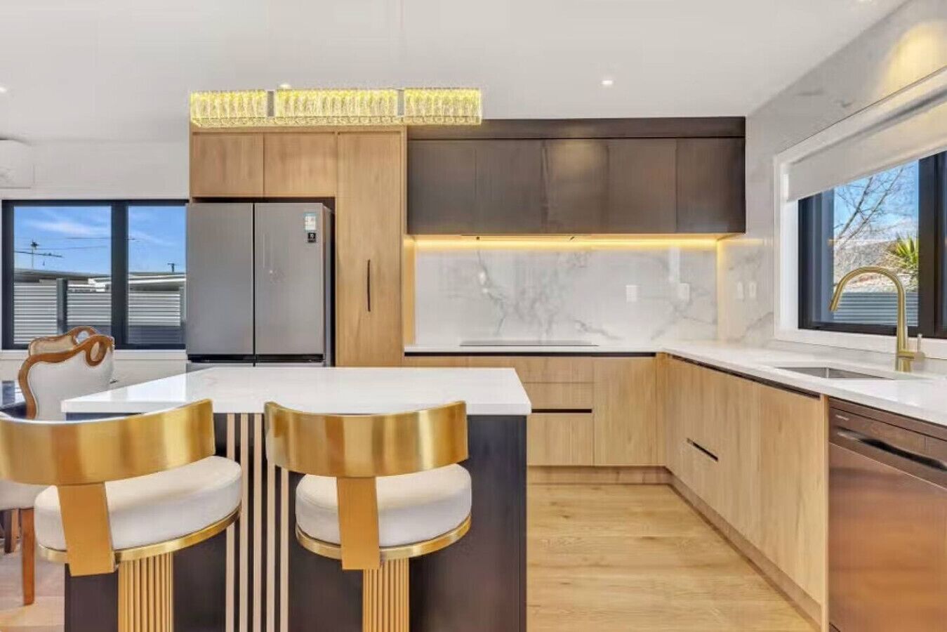 Fridge, stovetop, dishwasher, toaster