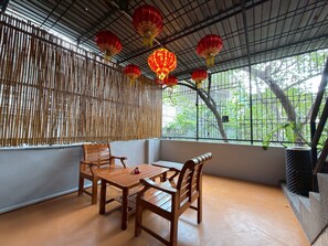 Dining - Merge Hostel Chinatown (Krung Thep Maha Nakhon)