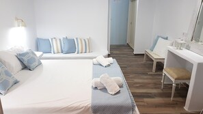 Unclassified image, 5 of 112, button - Iris Boutique Hotel (Paros)