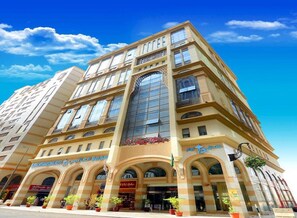 View from property - Zowar International Hotel (Madinah)