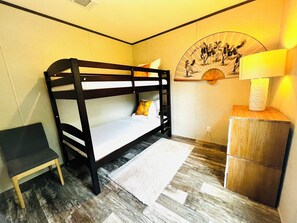 2 habitaciones, tabla de planchar con plancha y wifi gratis 