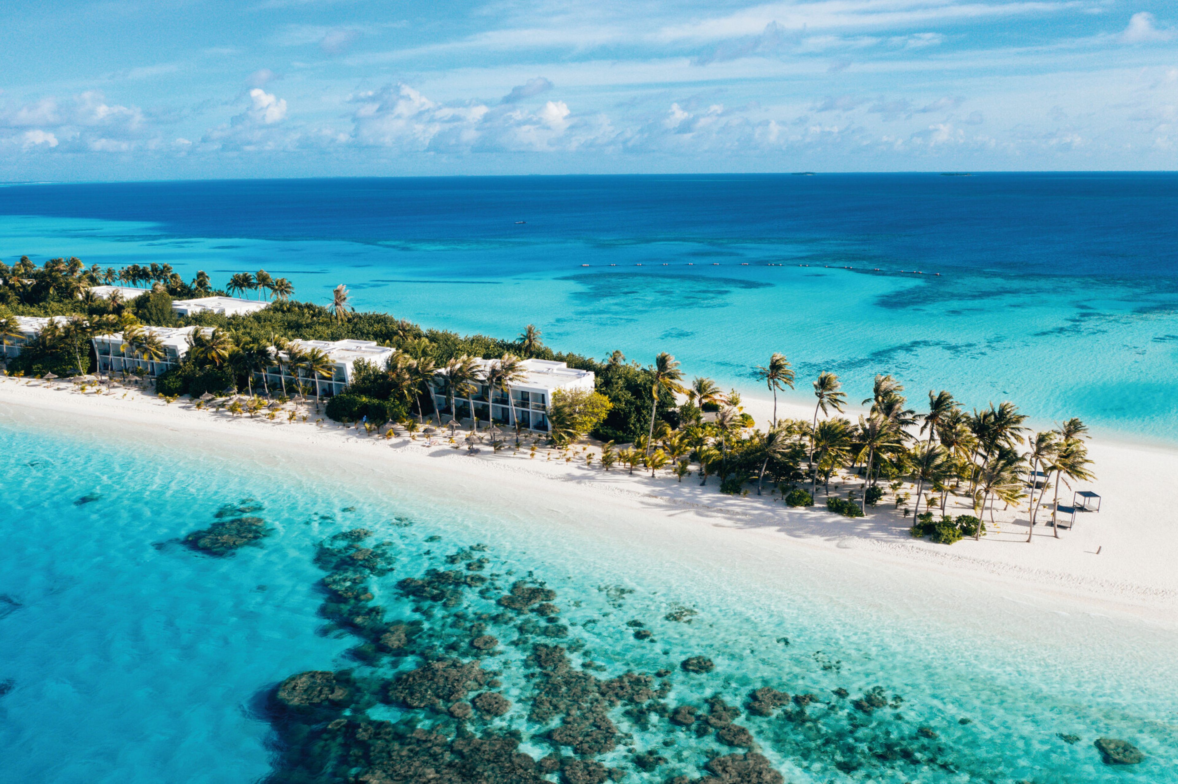 Privatstrand, Sporttauchen, Volleyball, Surfen/Bodyboarden