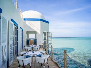 Restaurant - Intercontinental Maldives Maamunagau Resort (Maamunagau Island)