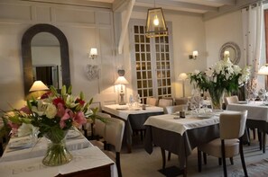 用餐